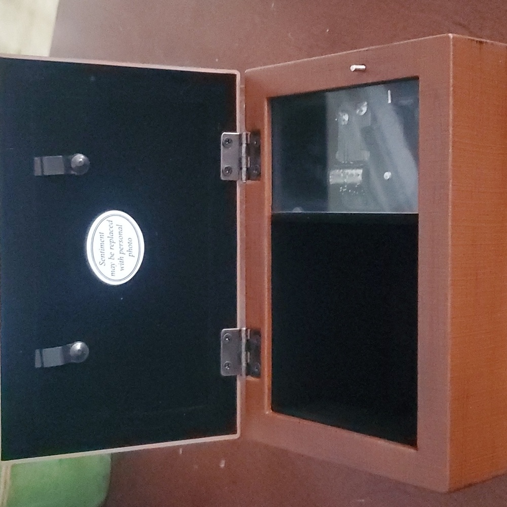 Carson Music Box - Picture 3 of 6